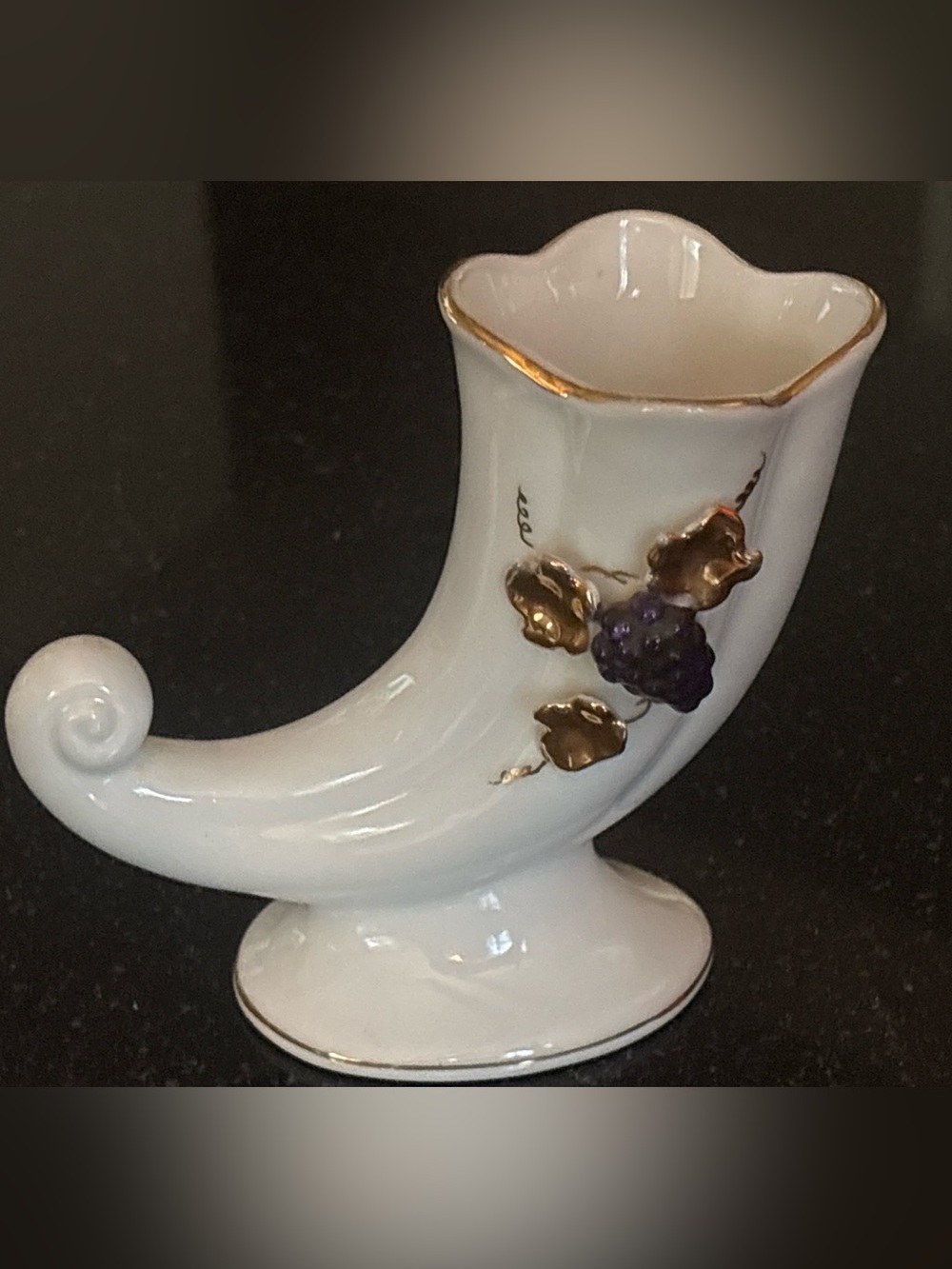 Vintage Japan, Cornucopia, Horn of Plenty, Porcelain, Grapes, Gold Trim size4in.